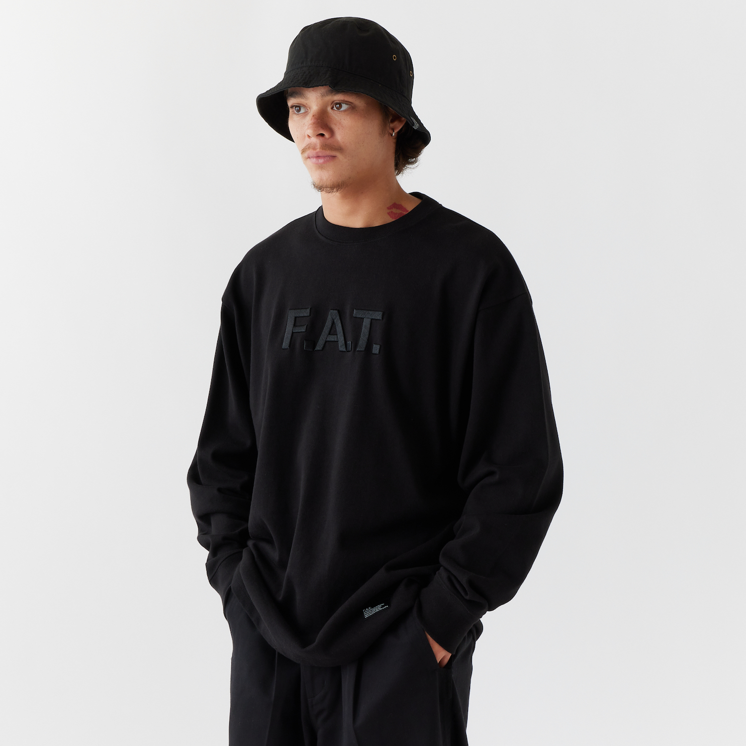 E.M.B. 詳細画像 BLACK 3