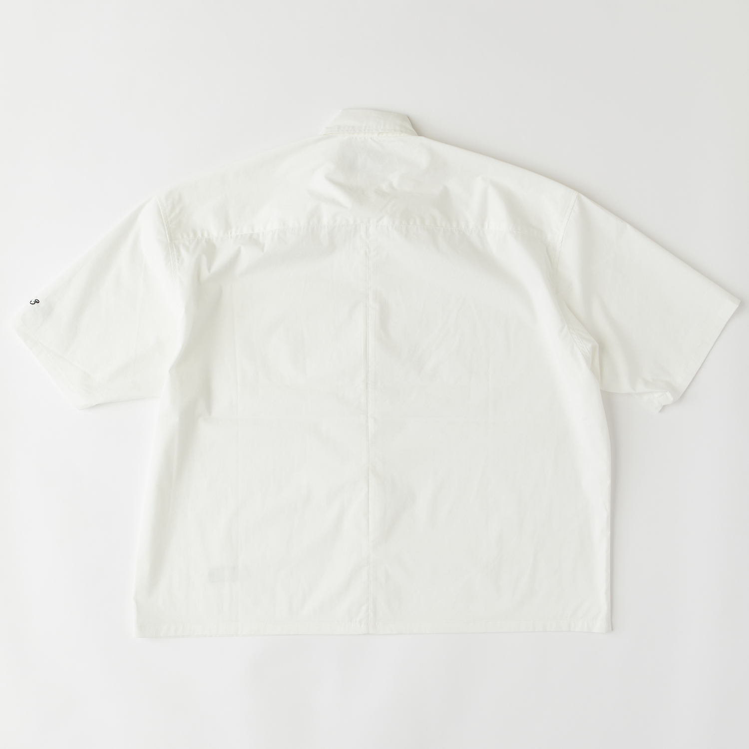 GIGACROP 詳細画像 WHITE 2