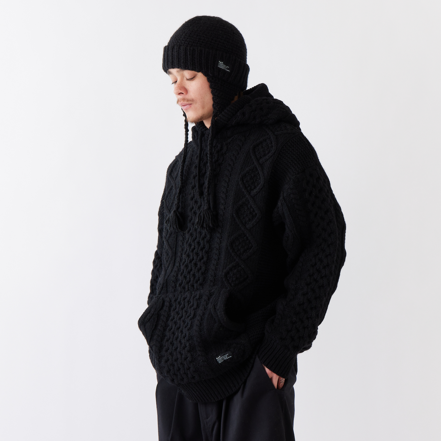 OVERAN 詳細画像 BLACK 3