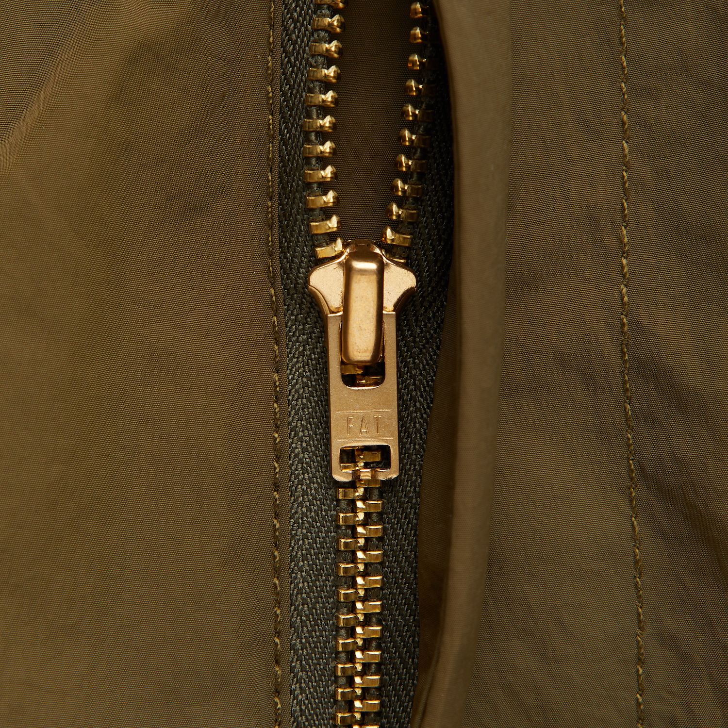 TUCKTILITY 詳細画像 OLIVE 4