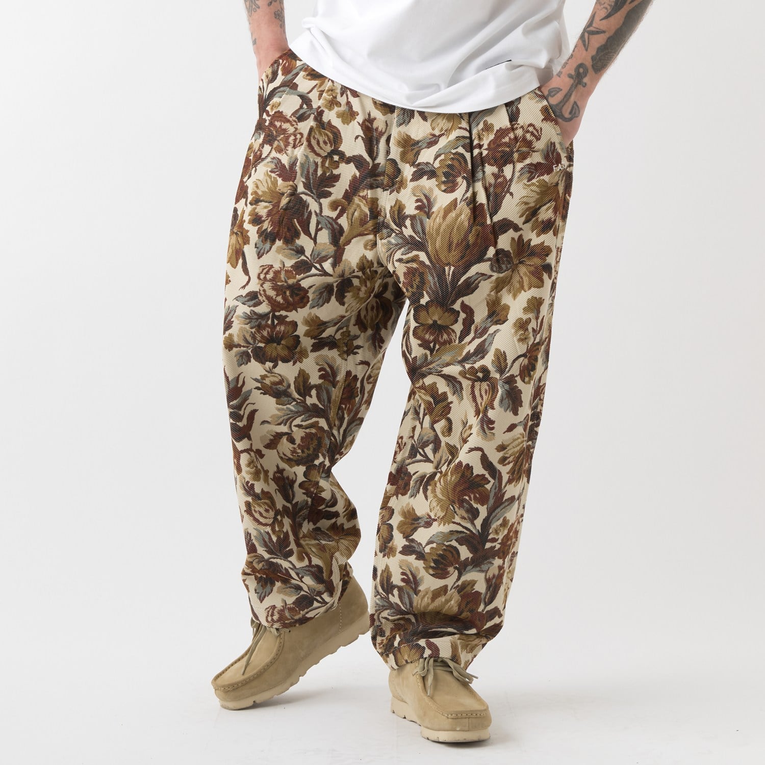 MEGAFLOURISH 詳細画像 OFF WHITE 3