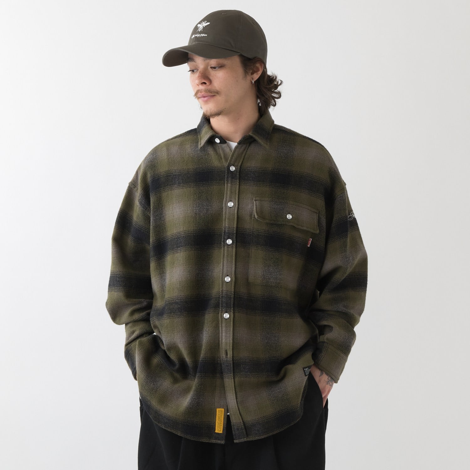 MAC SHADE 詳細画像 OLIVE 3